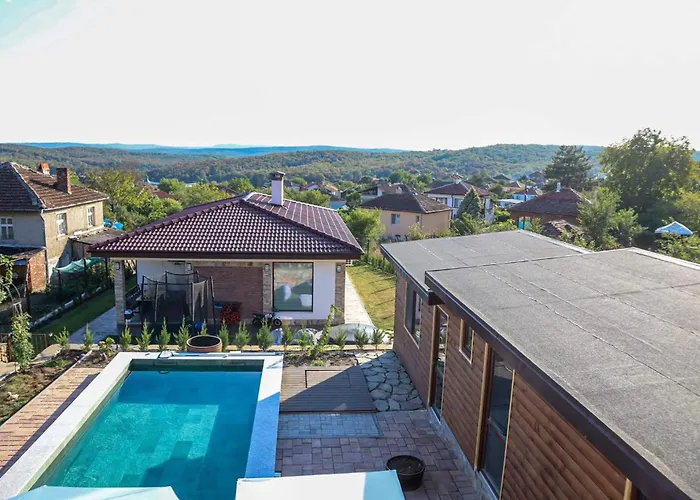 别墅 конакъ войнов Yasna Polyana