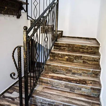 конакъ войнов Villa Jaszna Poljana