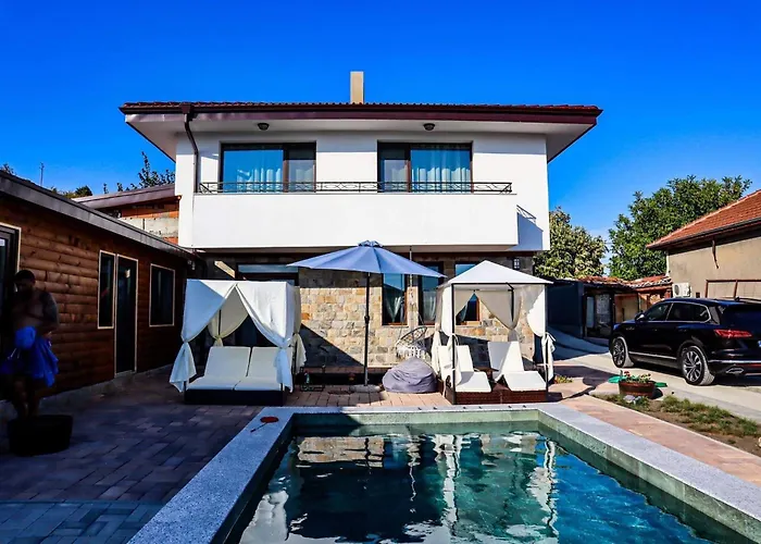 конакъ войнов Yasna Polyana